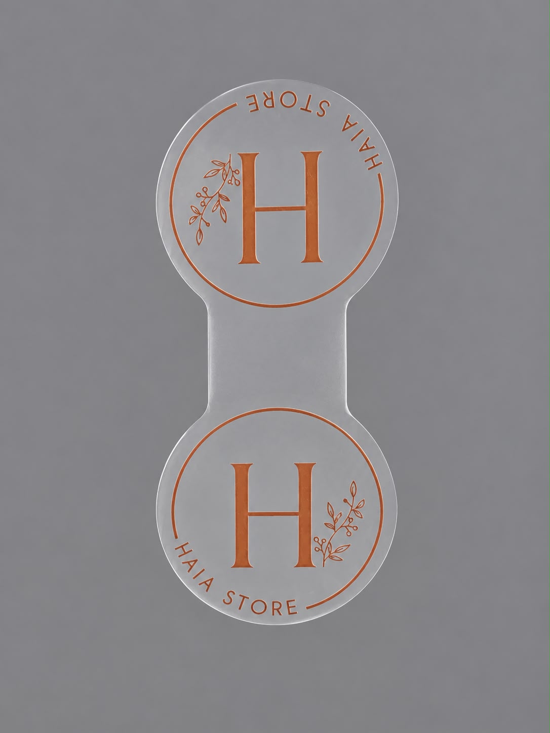Etiqueta Personalizada , Ideal para lacrar os dois lados da sacola , proporcionando um acabamento elegante , discreto e profissional. Personalizada com a identidade da sua marca , valoriza a embalagem e deixa o produto ainda mais sofisticado.
